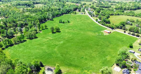 848 Moore Hollow Rd, Tennessee Ridge, TN 37178