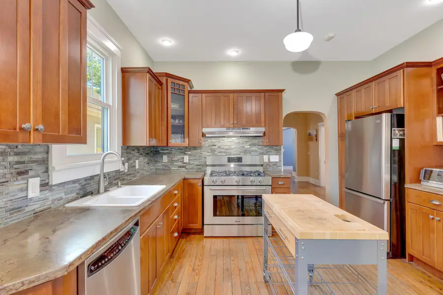 1004 S Highland Park Avenue, Chattanooga, TN 37404 - #3