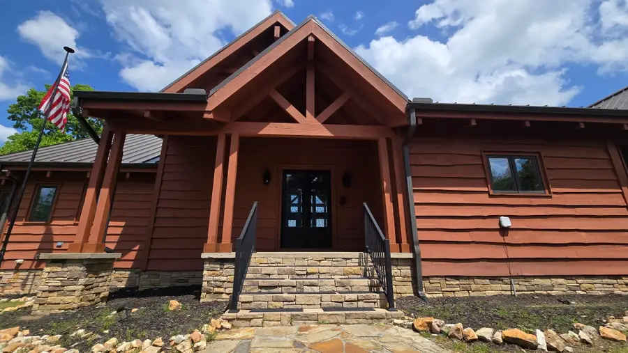 685 River Oaks Dr, Big Sandy, TN 38221 - #3