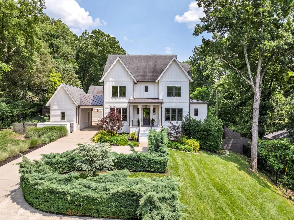 4527 Beacon Dr, Nashville, TN 37215 - #1