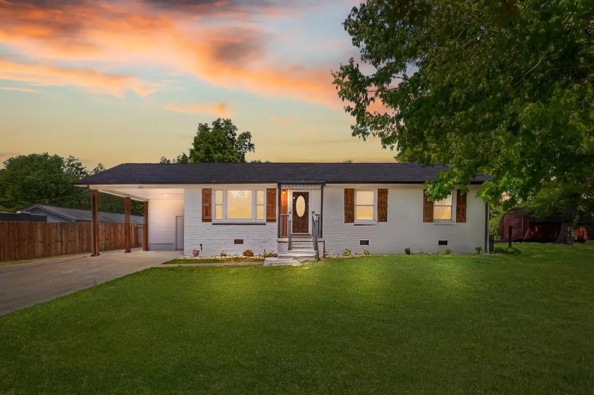 363 Leader Dr, New Johnsonville, TN 37134 - #1