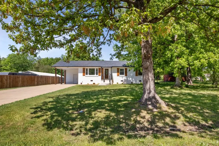 363 Leader Dr, New Johnsonville, TN 37134 - #2