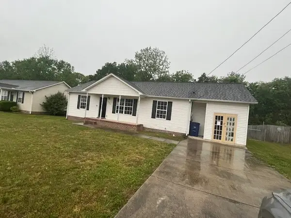 202 Canova Dr, Shelbyville, TN 37160