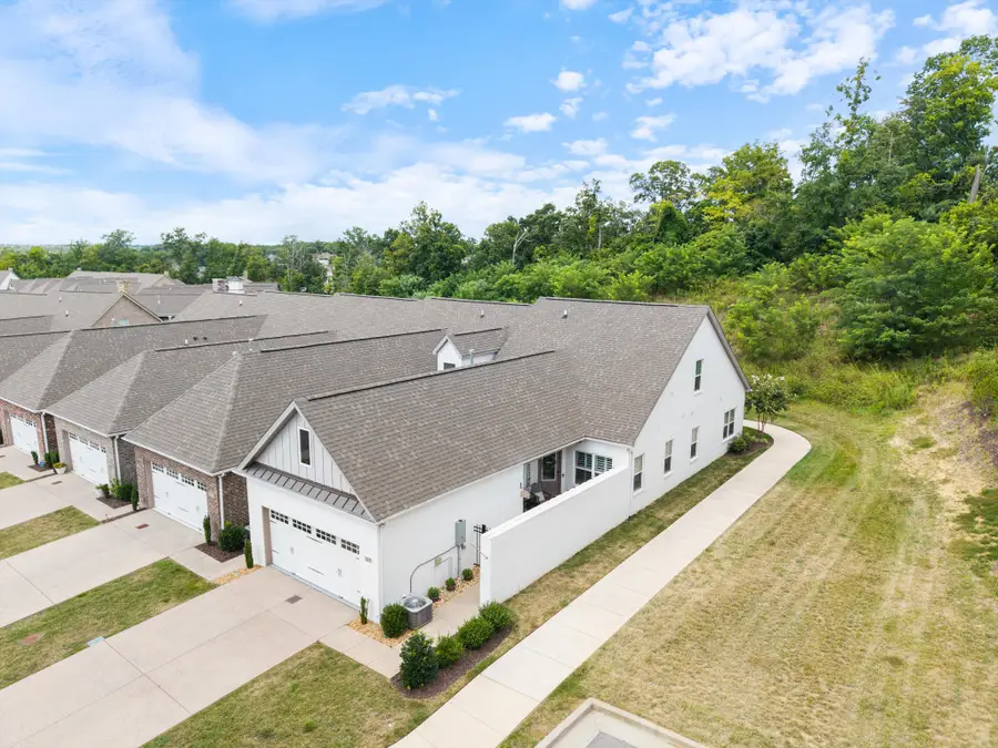 217 Trevor Dr, Mount Juliet, TN 37122 - #2