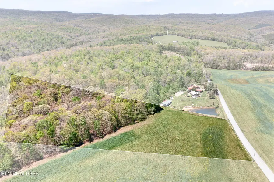 575 Smith Mountain Rd, Rockwood, TN 37854 - #2