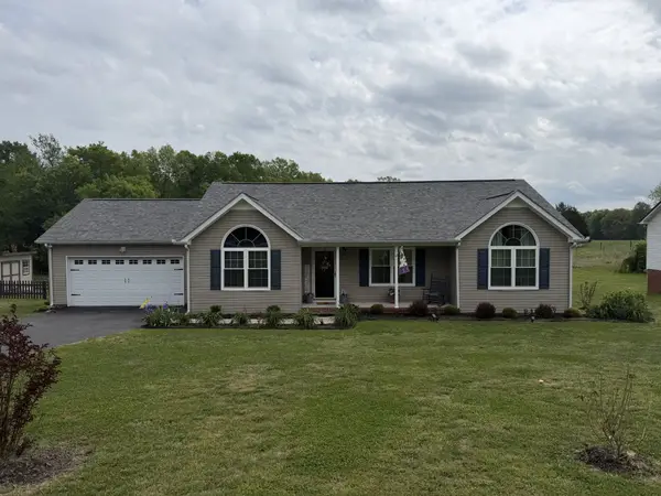 2948 Riley Creek Rd, Normandy, TN 37360