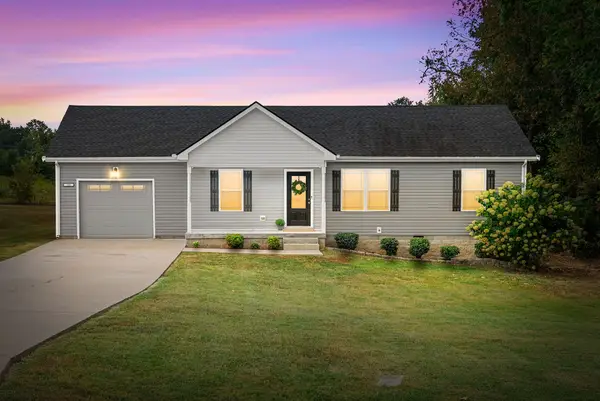 331 Woodale Dr, Clarksville, TN 37042