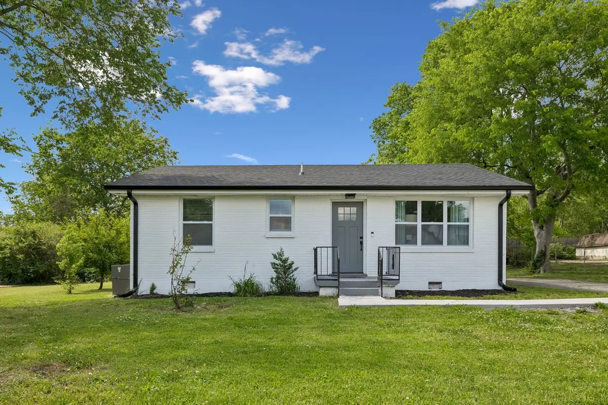 4003 Cedar Cir, Nashville, TN 37218 - #1