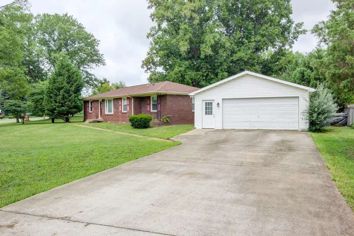60 Bel Air Blvd, Clarksville, TN 37042 - #1