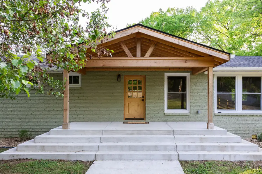 929 Davidson Dr, Nashville, TN 37205 - #2