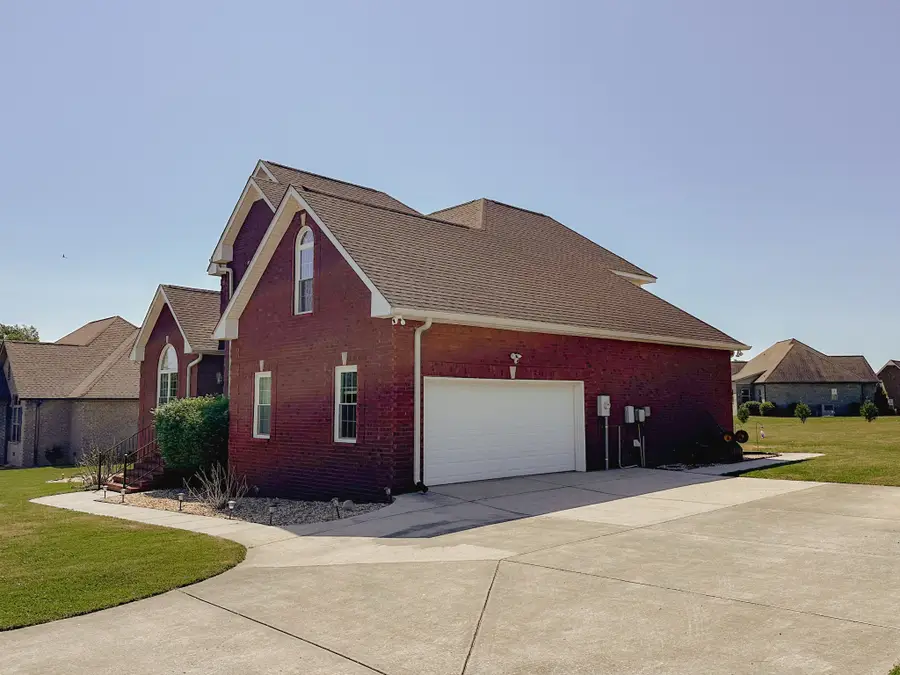 98 Aberdeen Ave, Hillsboro, TN 37342 - #3