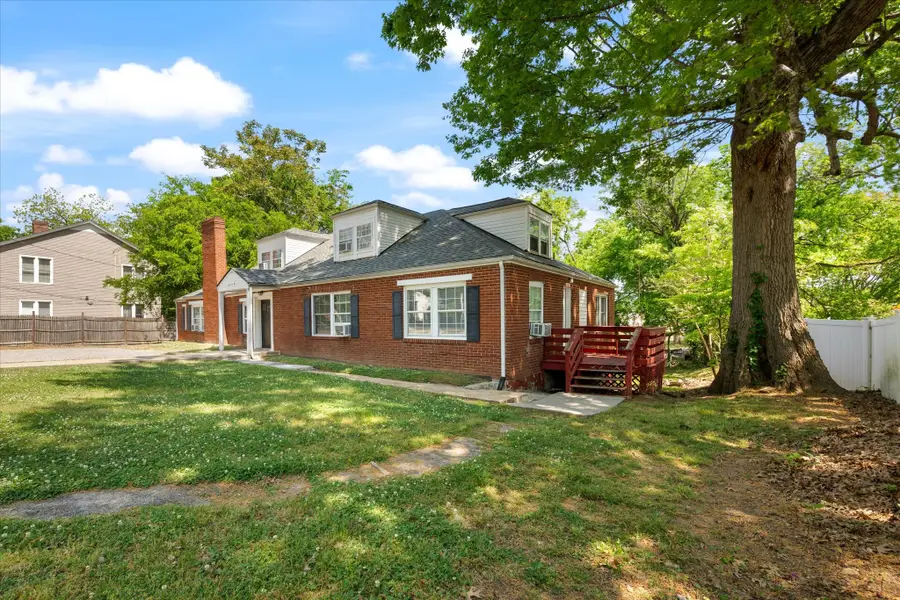 419 Belmont Ave, Shelbyville, TN 37160 - #2