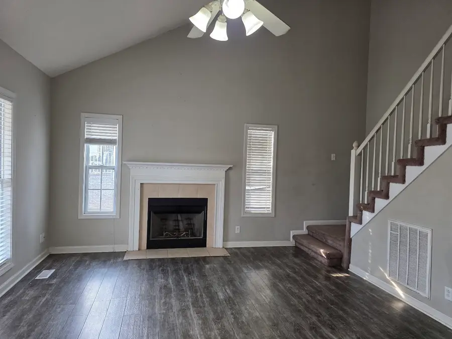 1306 Sunfield Dr, Clarksville, TN 37042 - #3