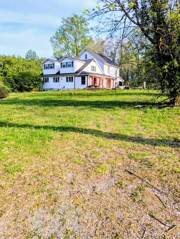 724 W Old Fifty Three N, Celina, TN 38551