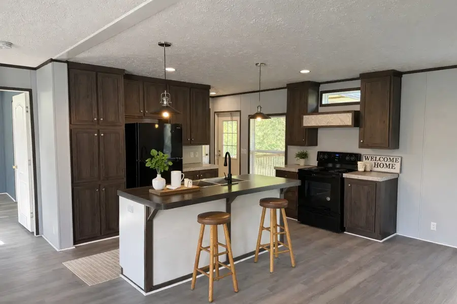 532 Pointe Ln, Lafayette, TN 37083 - #2