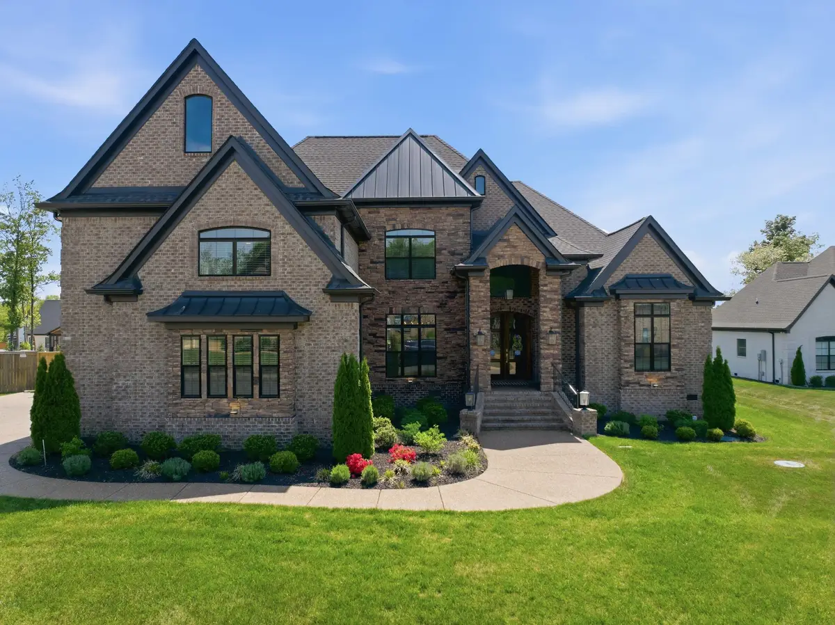 2605 Oxford Pl, Mount Juliet, TN 37122 - #1