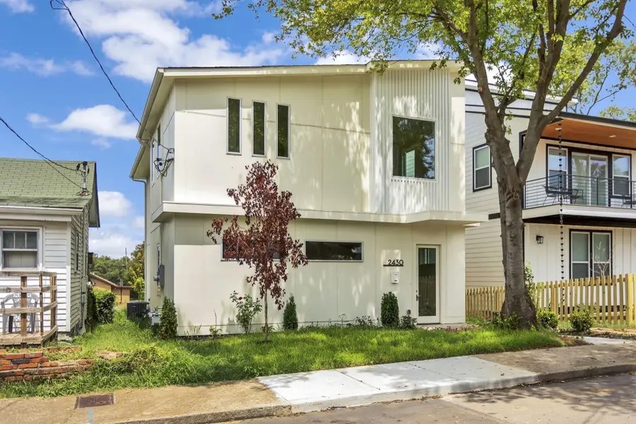 2430 Batavia St, Nashville, TN 37208 - #2