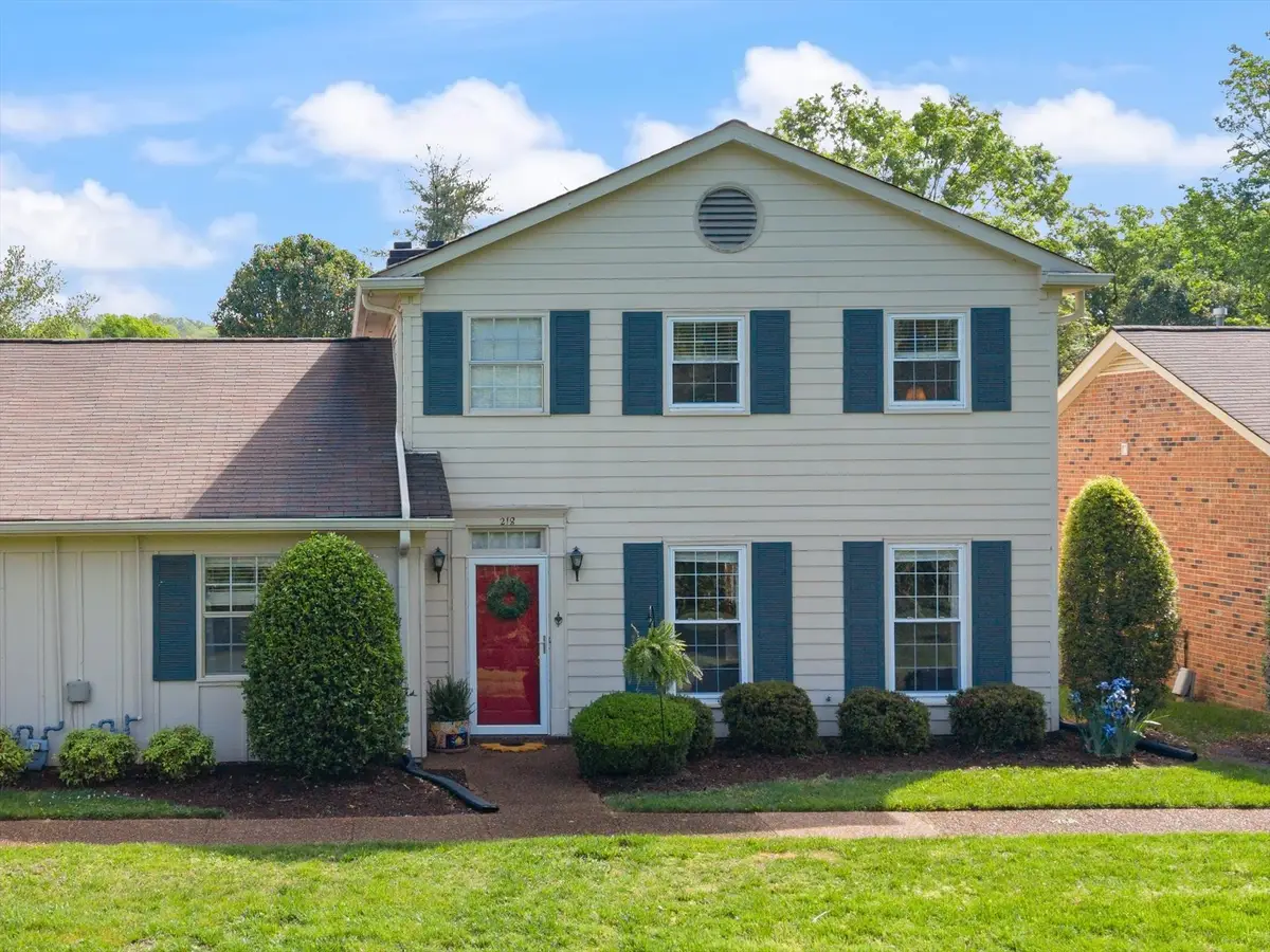 218 Boxwood Dr, Franklin, TN 37069 - #1