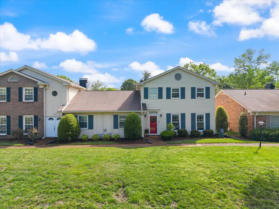 218 Boxwood Dr, Franklin, TN 37069 - #2