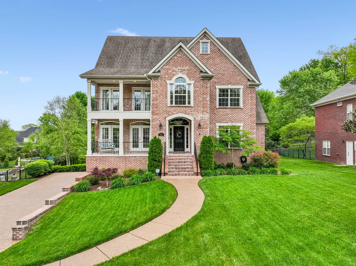 1007 Atchley Ct, Hendersonville, TN 37075 - #1