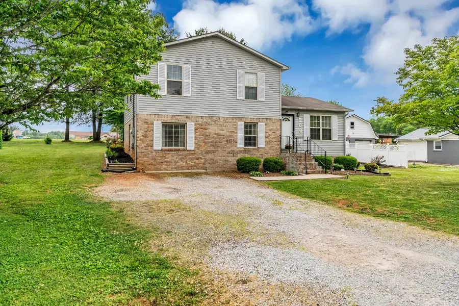 206 Homeward Ave, Winchester, TN 37398 - #2