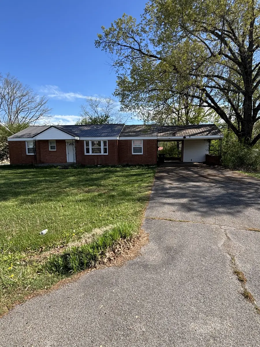 454 Carman Ave, New Johnsonville, TN 37134 - #2