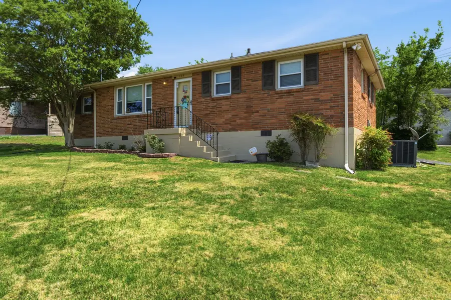 109 Clifton Ct, Old Hickory, TN 37138 - #2