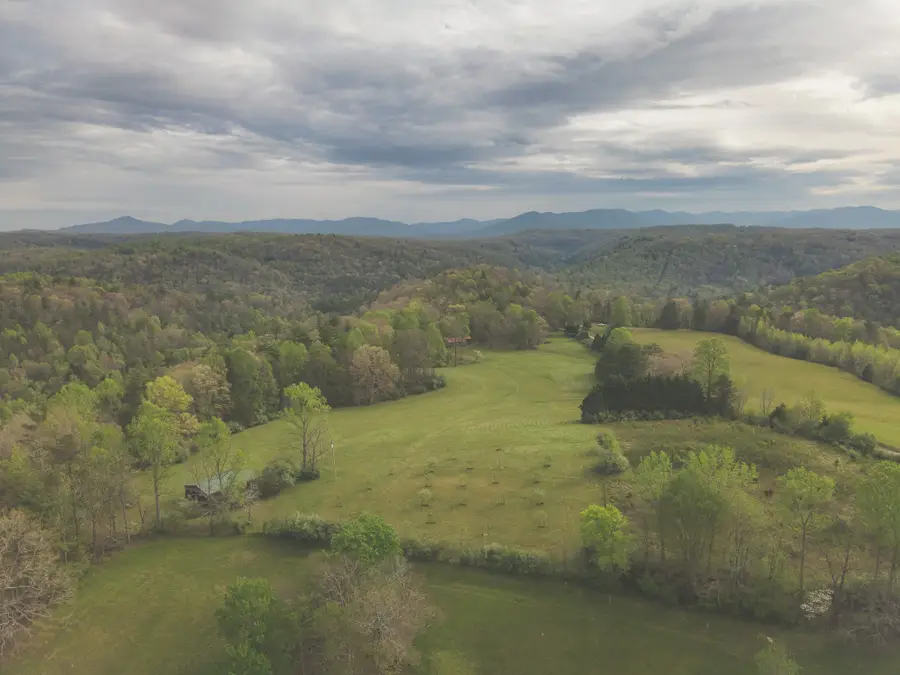 1854 Catoosa Rd, Wartburg, TN 37887 - #3