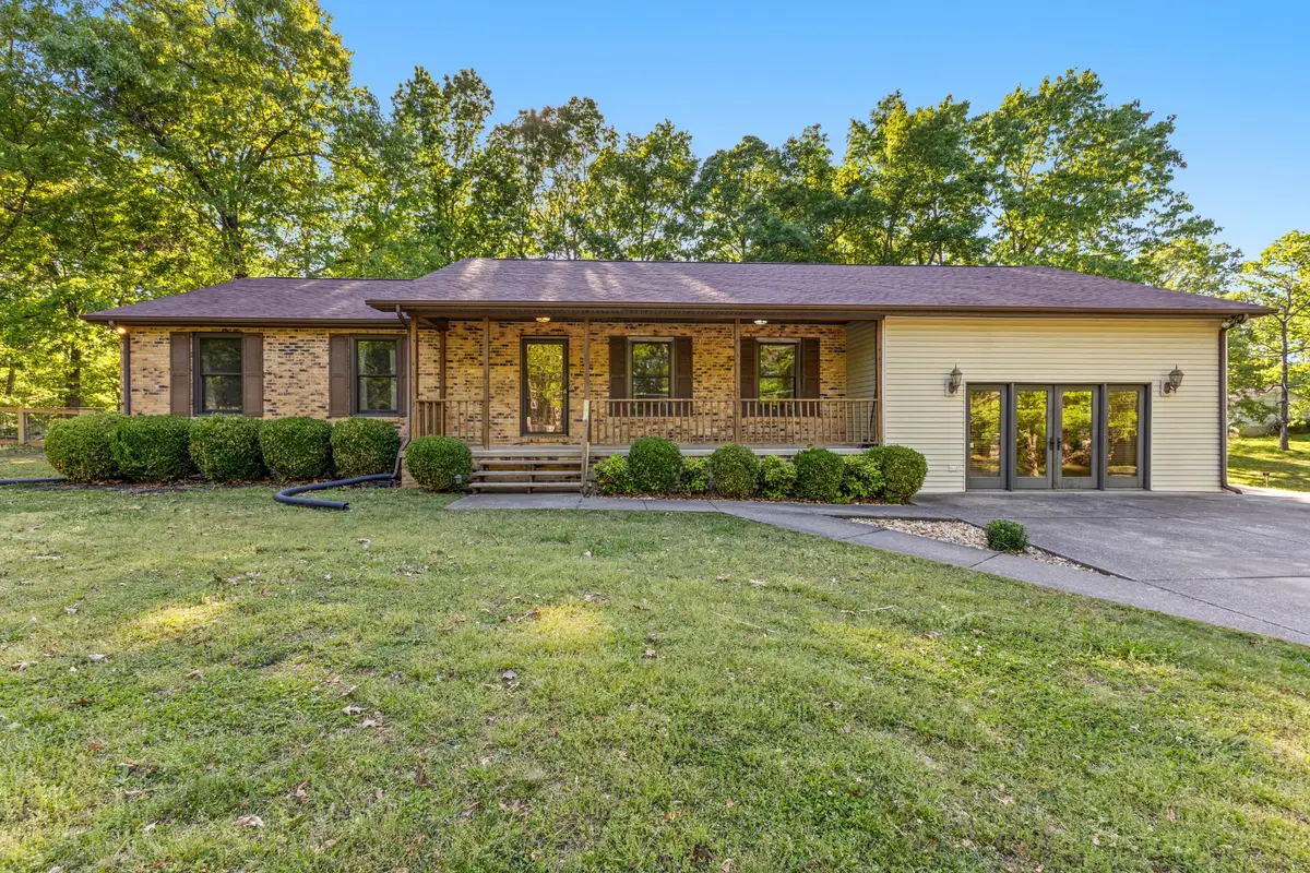 113 Oakwood Cir, Dickson, TN 37055 - #1