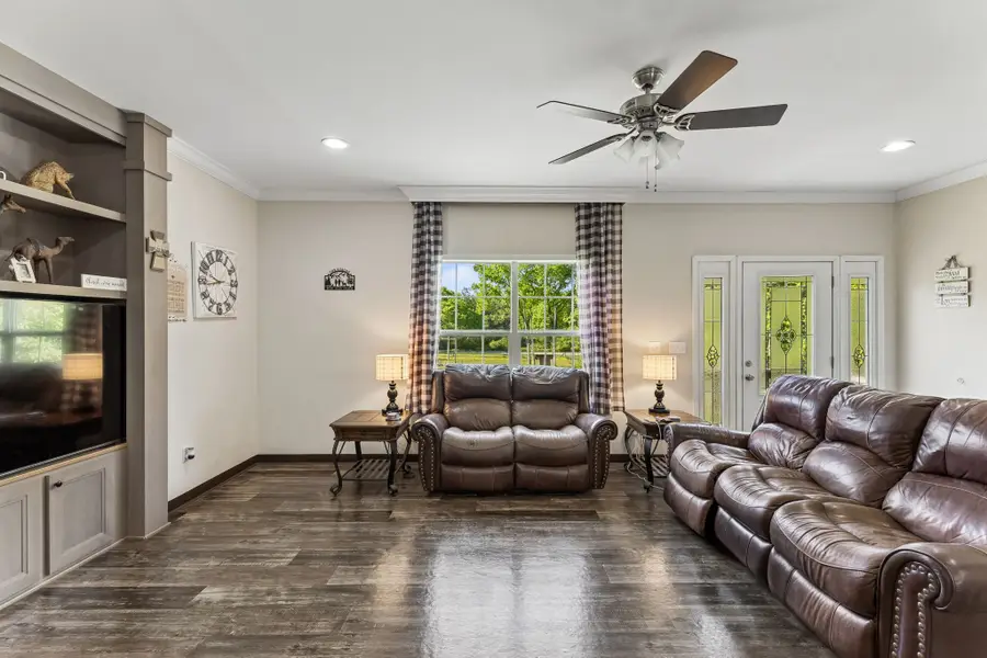 3469 Gillespie Ln, Columbia, TN 38401 - #2