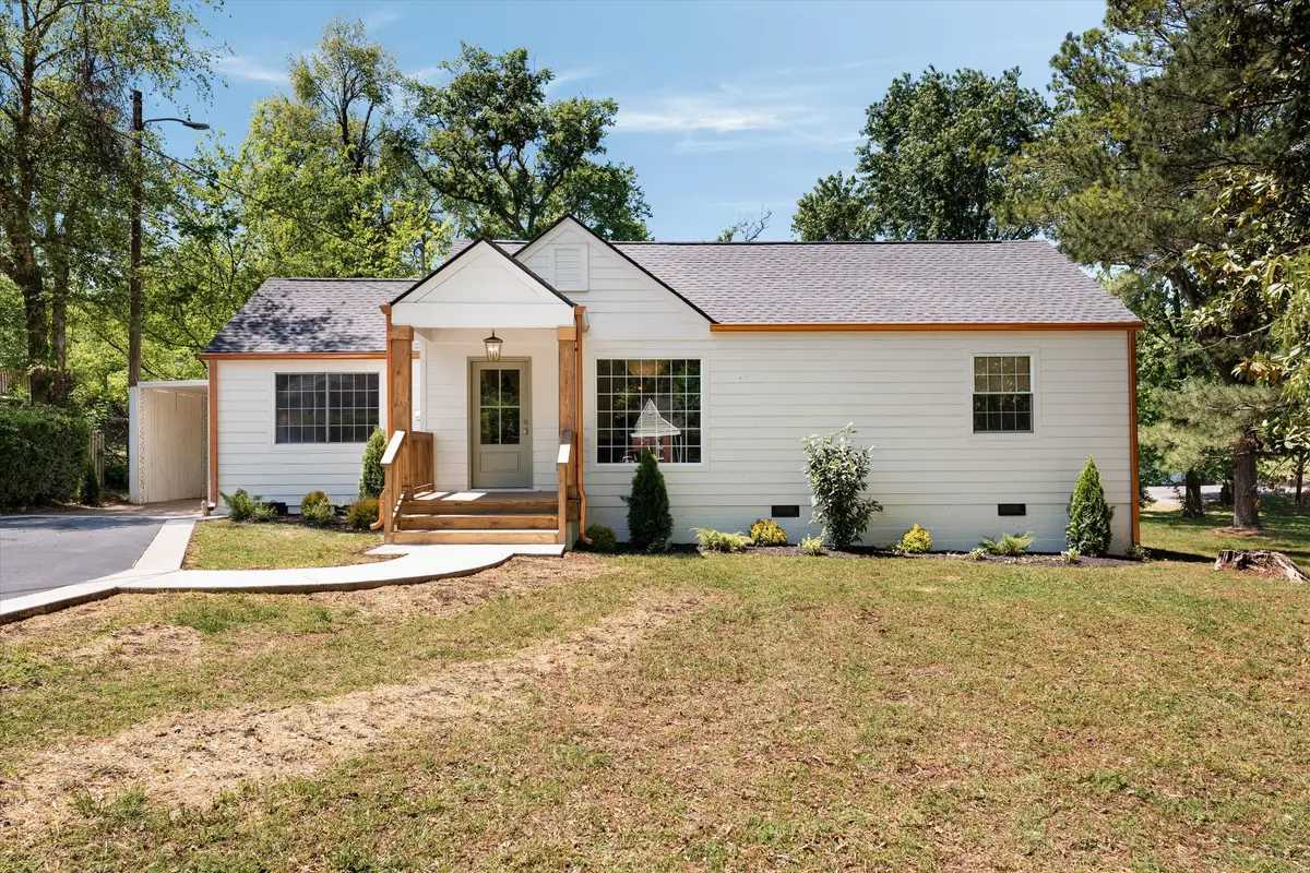 2230 Thistlewood Dr, Nashville, TN 37216 - #1