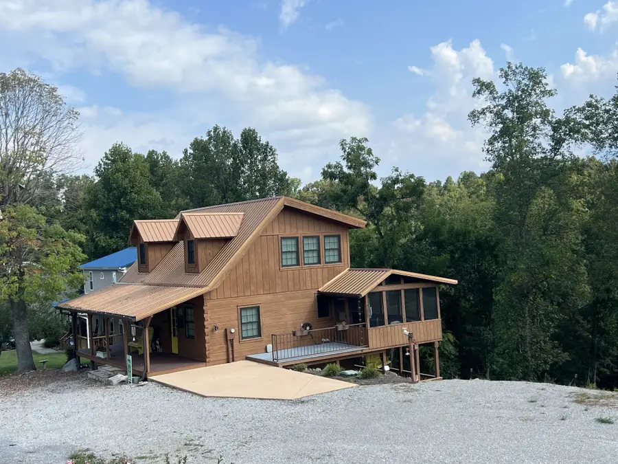 225 Bill Hunter Rd, Celina, TN 38551 - #3