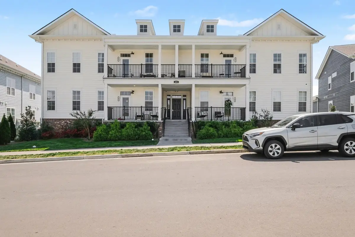 828 Goswell Dr #102, Nolensville, TN 37135 - #1