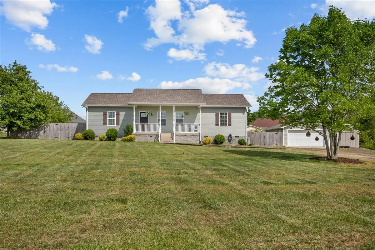 17041 Pond Cir, Bon Aqua, TN 37025 - #1