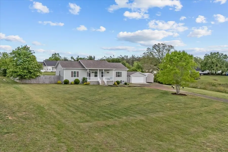 17041 Pond Cir, Bon Aqua, TN 37025 - #2