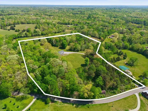 985 Furnace Hollow Road, Dickson, TN 37055