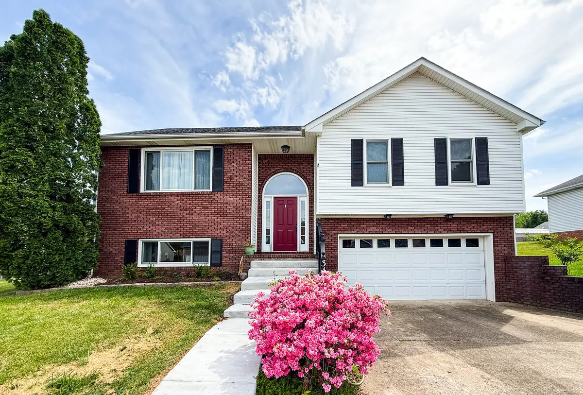 3418 Poplar Hl, Clarksville, TN 37043 - #1