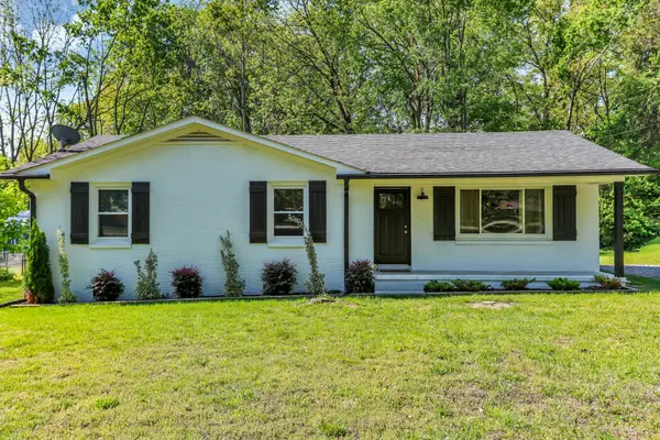 227 Staggs Dr, Portland, TN 37148