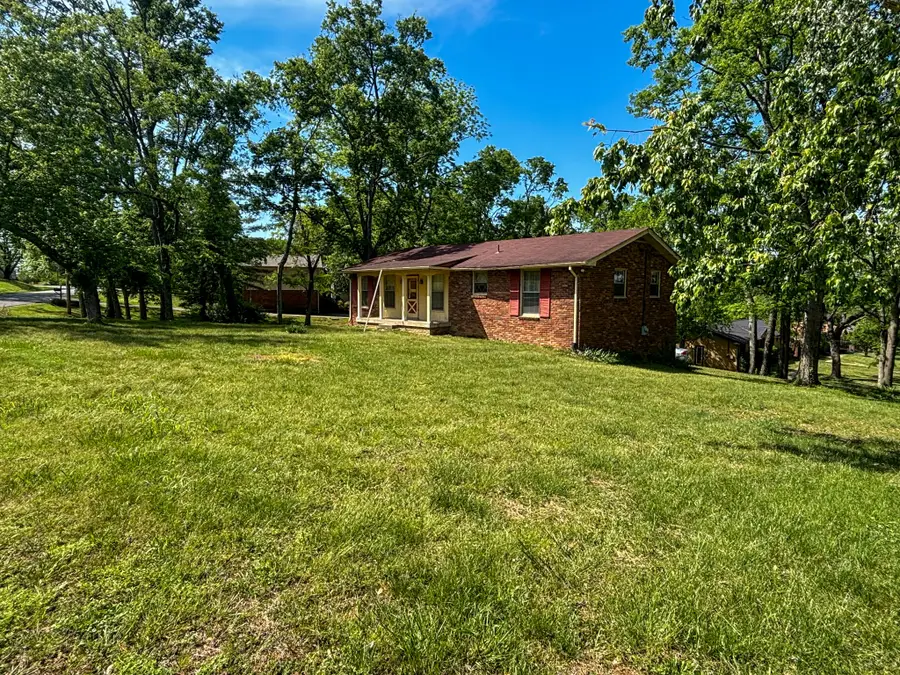 154 Neverbreak Dr, Hendersonville, TN 37075 - #2