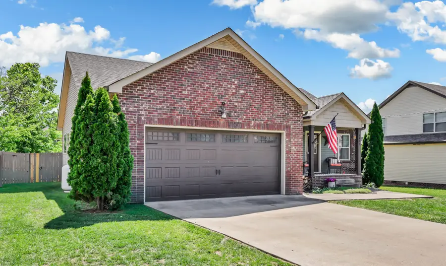 3450 Bradfield Dr, Clarksville, TN 37042 - #2