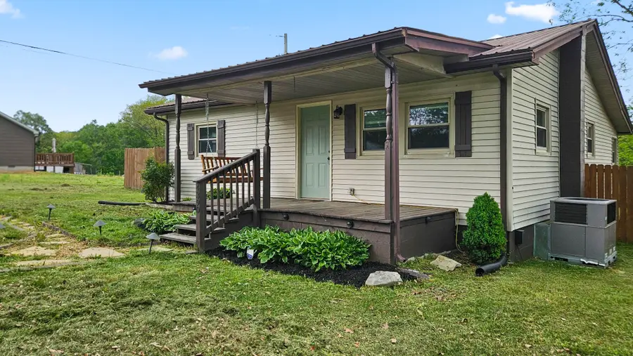 4390 S Bunker Hill Rd, Cookeville, TN 38506 - #2