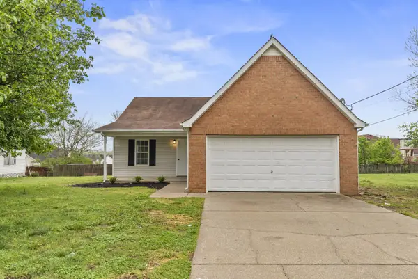1626 Jo Ann Dr, La Vergne, TN 37086