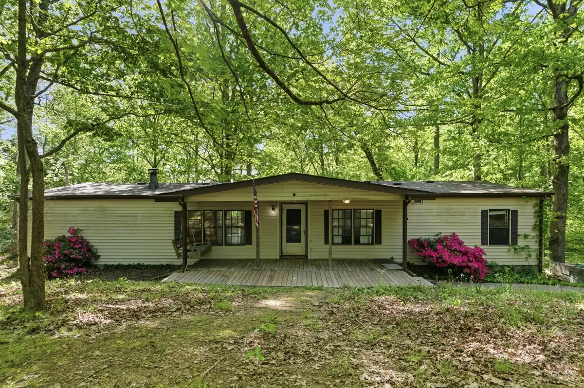 1020 Peery Cir, Kingston Springs, TN 37082 - #1