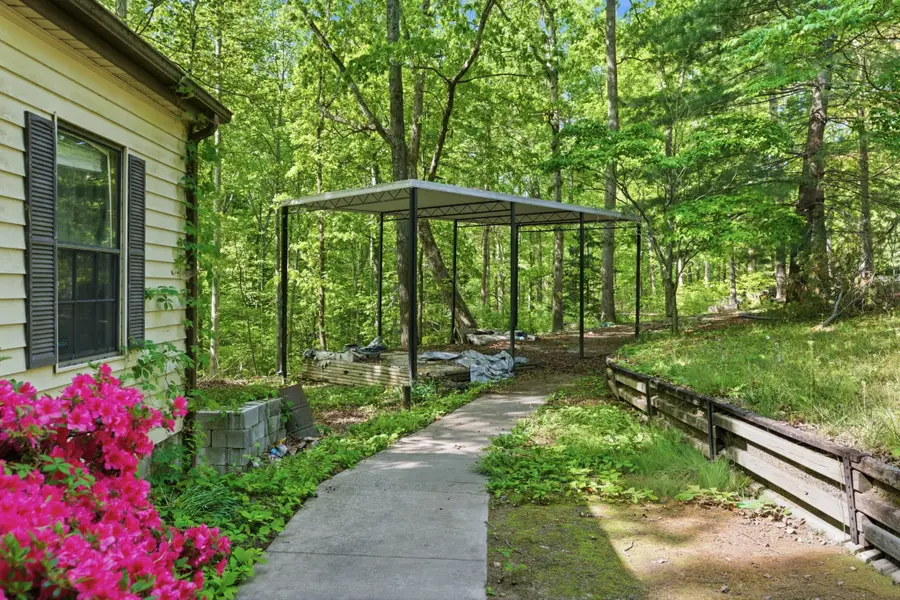 1020 Peery Cir, Kingston Springs, TN 37082 - #3