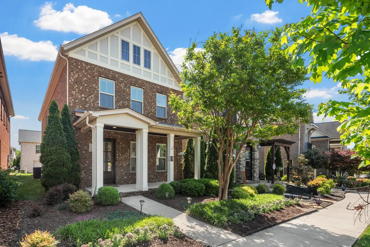 124 Ashcrest Pt, Hendersonville, TN 37075 - #1