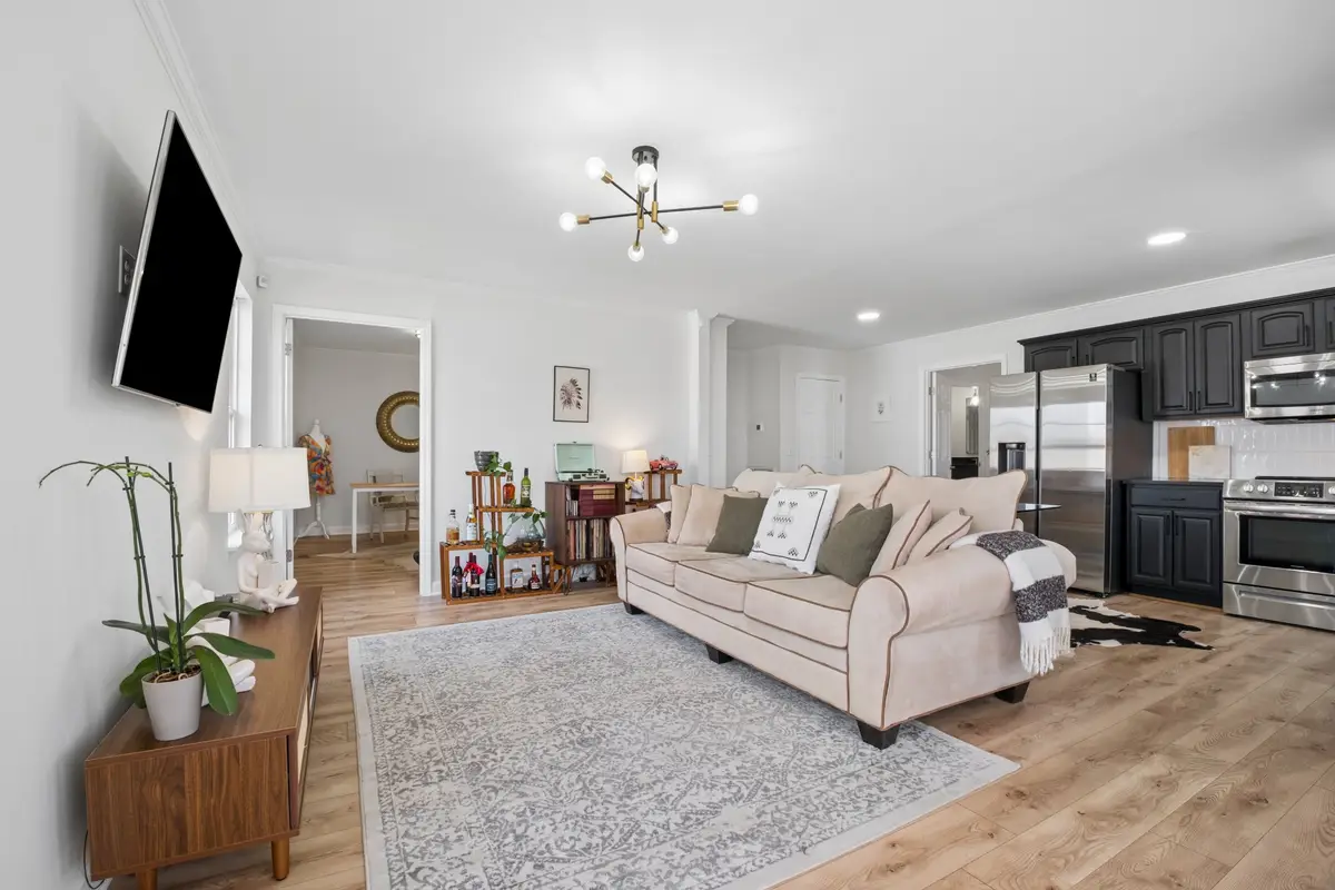 2418C Abbott Martin Rd, Nashville, TN 37215 - #1