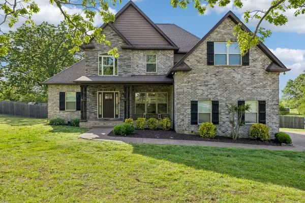 402 Lovers Ln, Lebanon, TN 37087