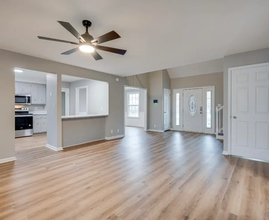 1020 Foxmoor Dr, Clarksville, TN 37042 - #3