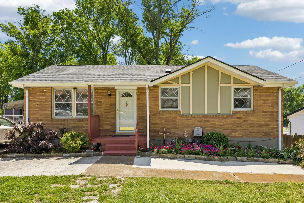 261 Eisenhower Dr, Nashville, TN 37211 - #1