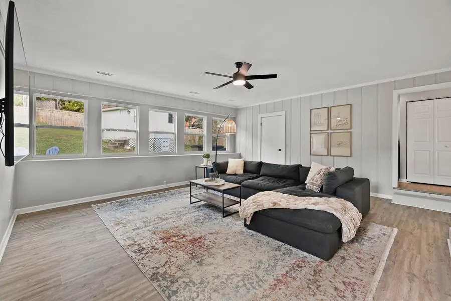 3804 Lunn Dr, Nashville, TN 37218 - #2